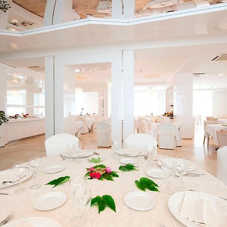 Hotel Excelsior Vasto Exterior photo