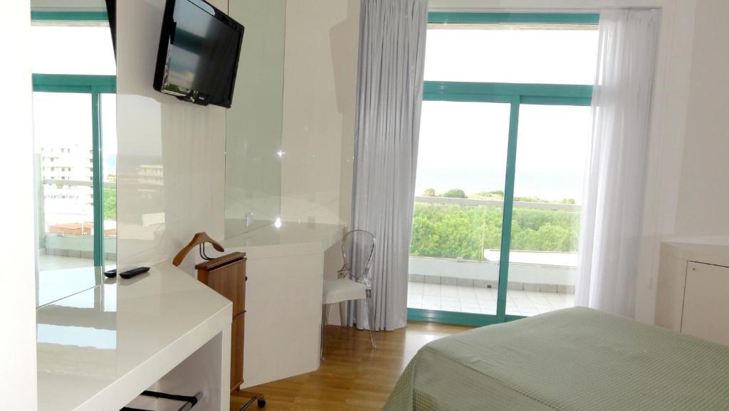 Hotel Excelsior Vasto Exterior photo