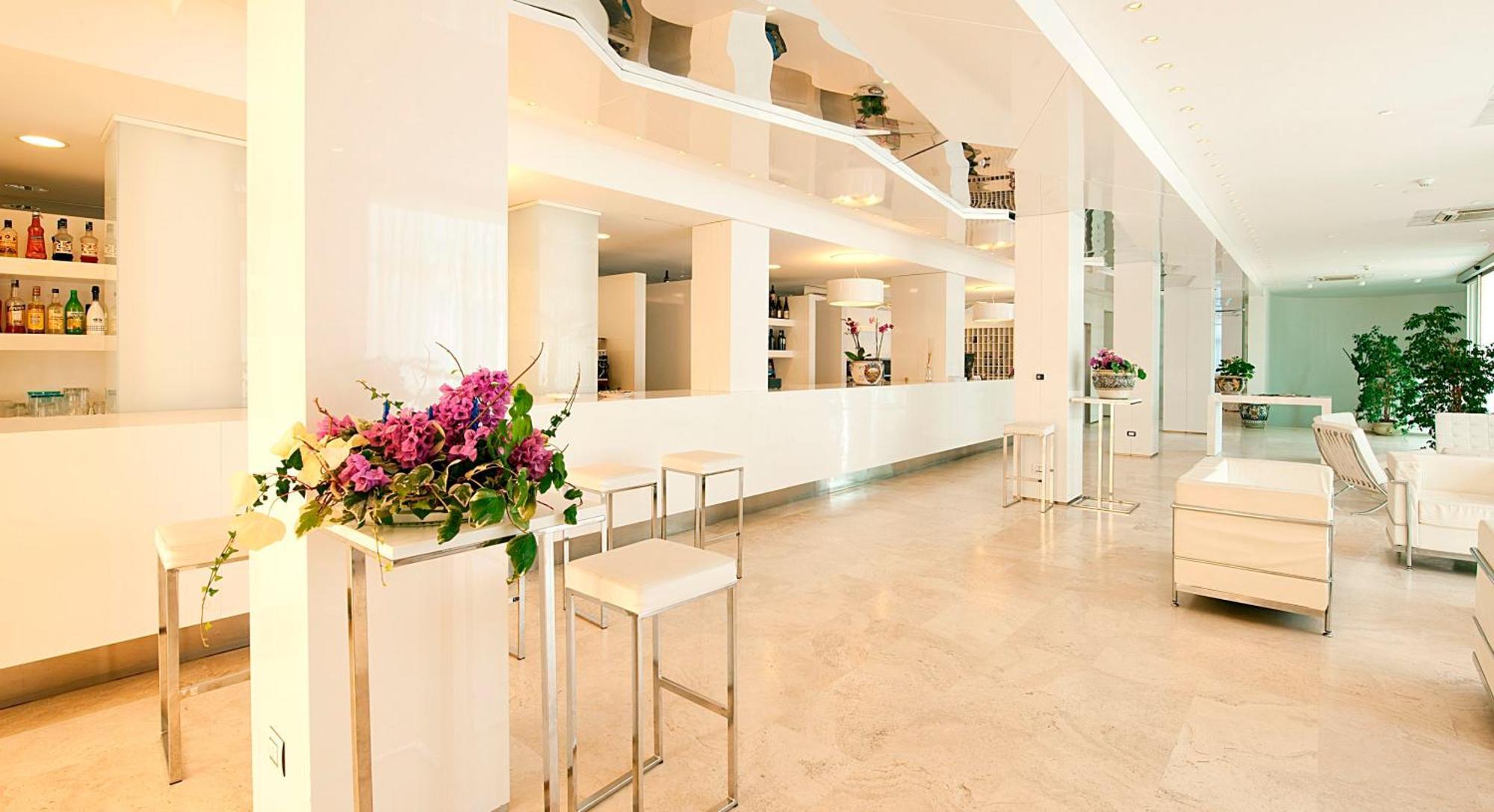 Hotel Excelsior Vasto Exterior photo