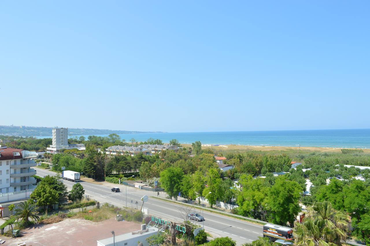 Hotel Excelsior Vasto Exterior photo